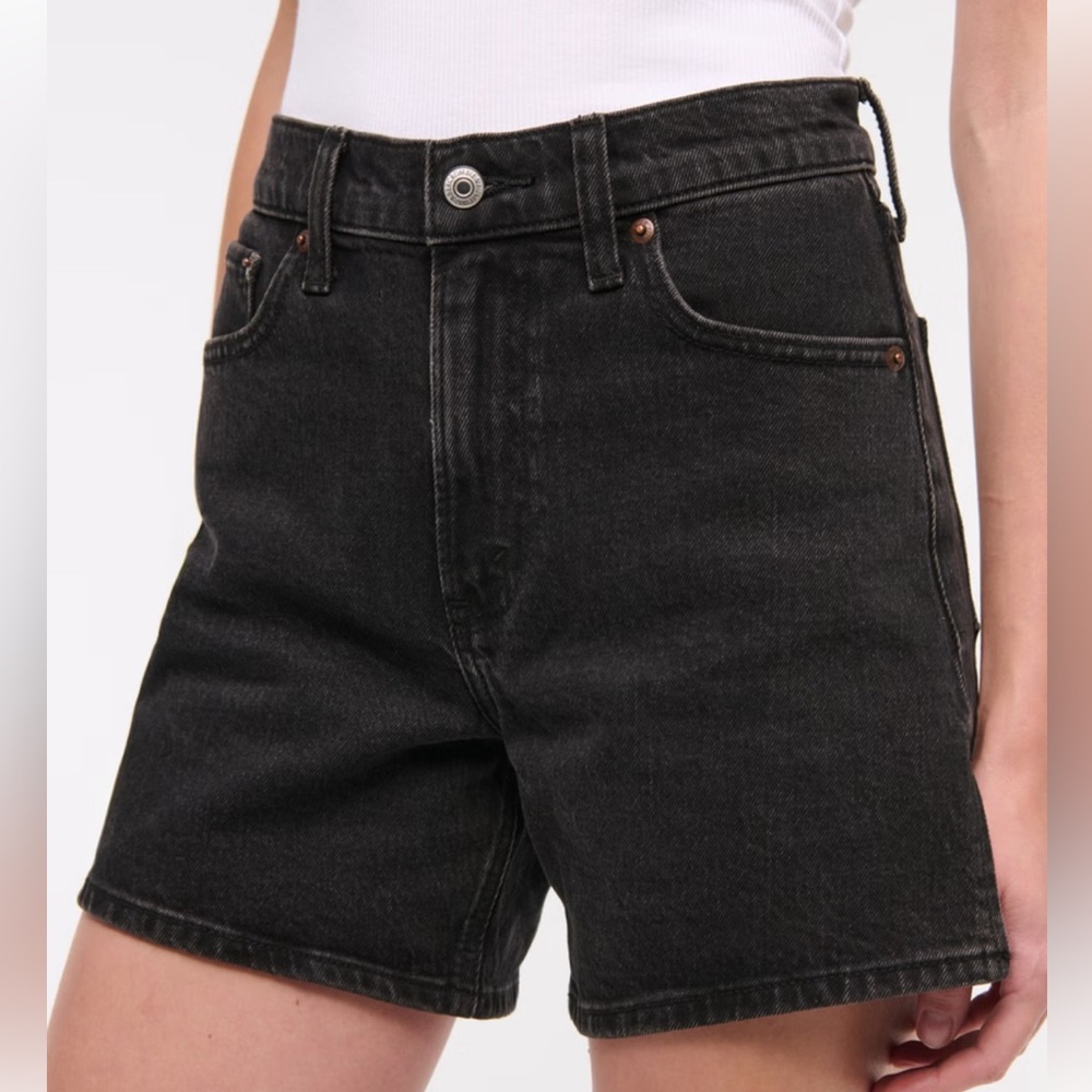 NWT Abercrombie & Fitch High Rise Dad Jean Size 29 /8